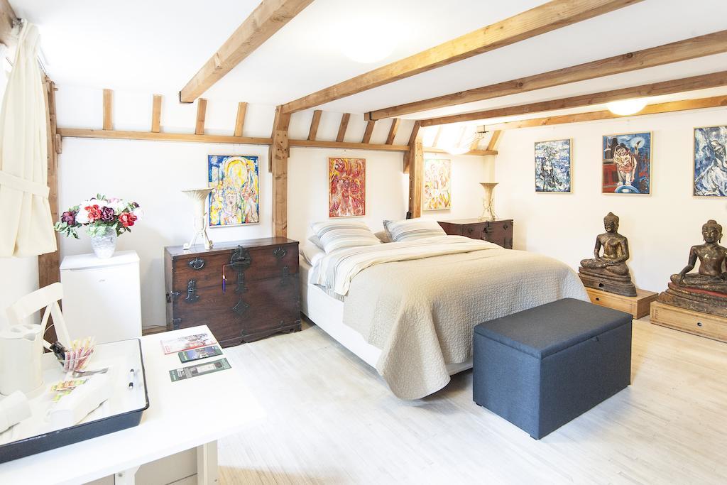 Bed & Breakfast Of Art Amsterdam Room photo